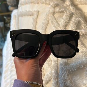Stylish Black Square Sunglasses
